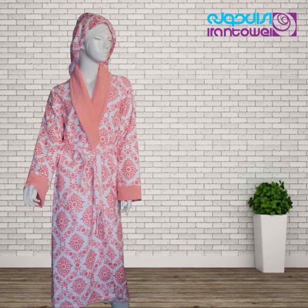 حوله پالتویی لاوین سایز مدیوم رنگ صورتی روشن حوله پالتویی لاوین سایز مدیوم رنگ صورتی روشن